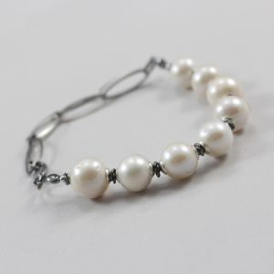 perły, perła, perły naturalne, perła robaczywka, srebro, bransoletka, łańcuszek, srebro oksydowane, biżuteria srebrna, biżuteria z perłami, biżuteria z pereł, chileart